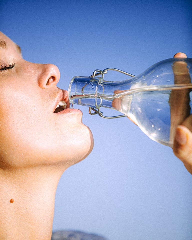 picie wody odpowiedniej jakości ma znaczenie